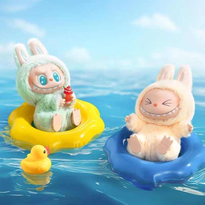 𝘼𝙧𝙖𝙗𝙞𝙖𝙣 𝙑𝙖𝙪𝙡𝙩™ Labubu – Wild Cartoon-Style Keychain