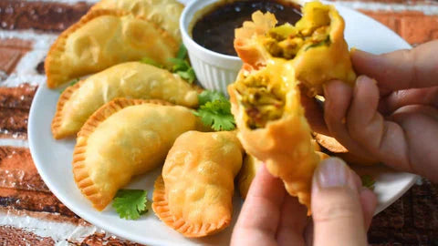 𝘼𝙧𝙖𝙗𝙞𝙖𝙣 𝙑𝙖𝙪𝙡𝙩™2 in 1 Multifunctional Samosa & Dumpling Maker | آلة الساموسا والدامبلينغ متعددة الوظائف 2 في 1